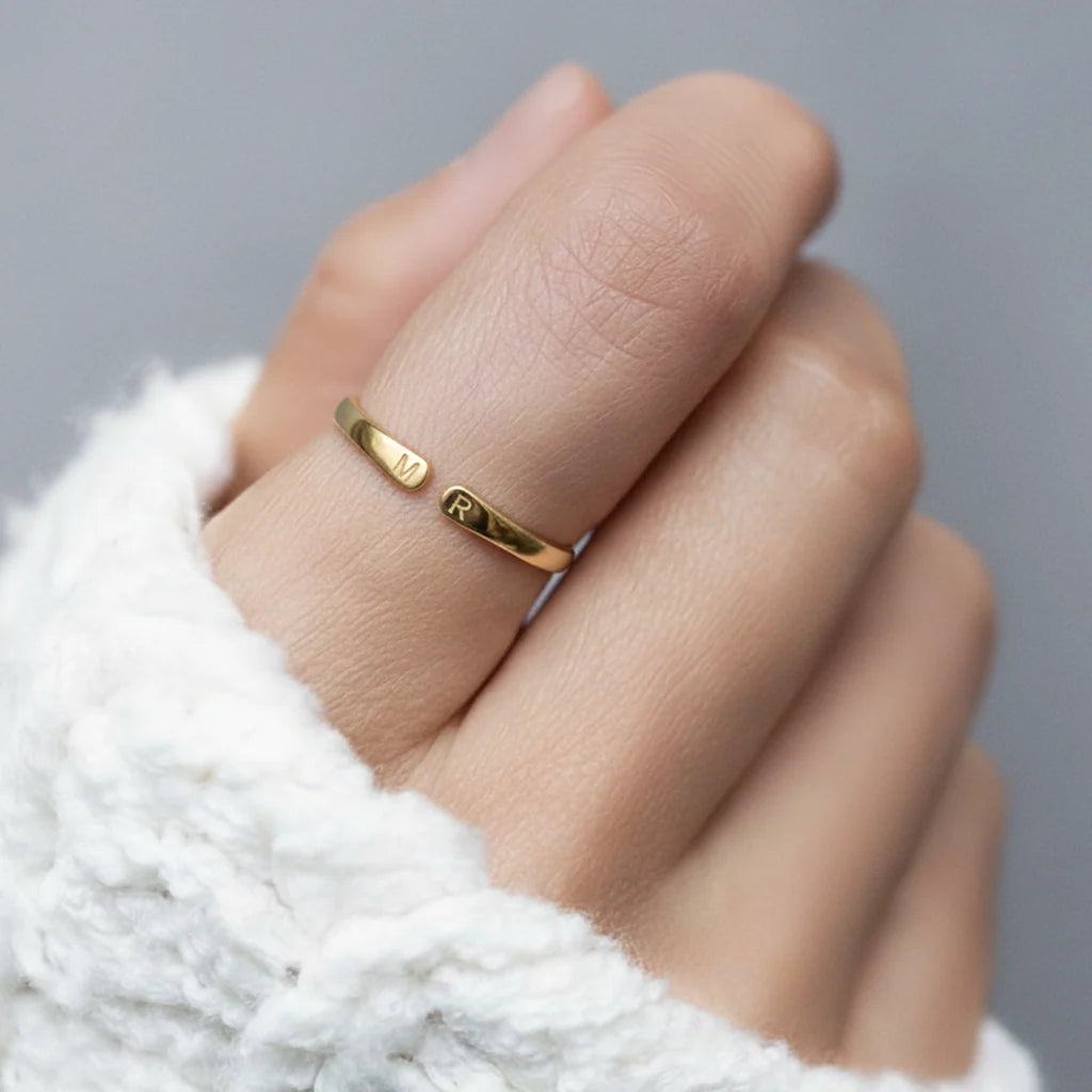 AneaRing™ – Bague Ajustable avec Initiales