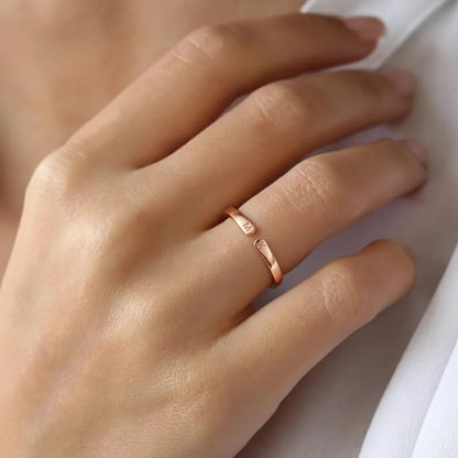 AneaRing™ – Bague Ajustable avec Initiales